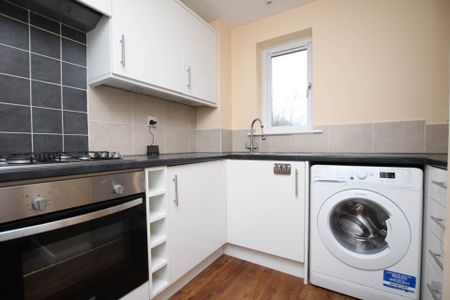 Courtlands Close, North Watford, WD24 - Photo 4