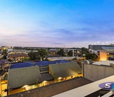 Large unit with great views - Photo 6