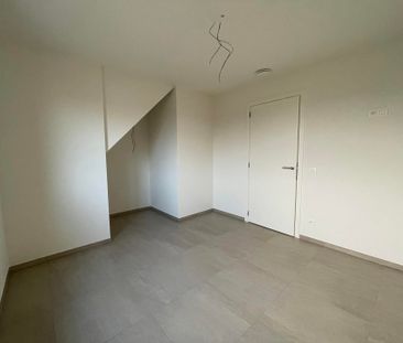 Nieuwbouw penthouse met ruim terras te huur in Sint-Antonius - Photo 2