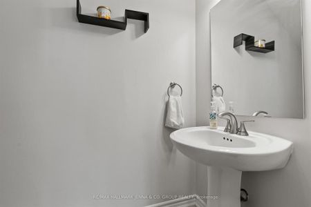 For Lease - 2302 Watercolours Way, Barrhaven, Ontario - Photo 2