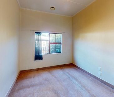 Westmere - 3 Bedrooms - Photo 3