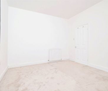 2 Bedroom House - Photo 3