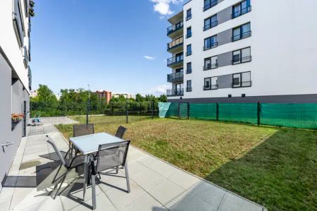 Prostorný byt 1+kk s terasou a předzahrádkou, 41 m - Photo 4