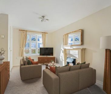 2 bedroom end of terrace house to rent - Photo 1