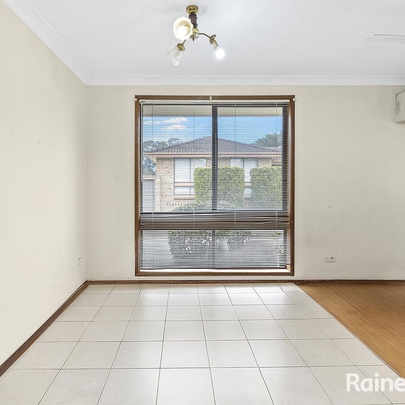 Charming 2 Bedroom Villa in the Heart of Macquarie Fields - Photo 1