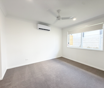 5 Provence Place, Greenbank QLD 4124 - House For Rent | Domain - Photo 3