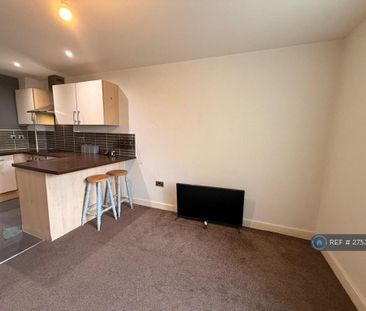 2 bedroom flat to rent - Photo 1