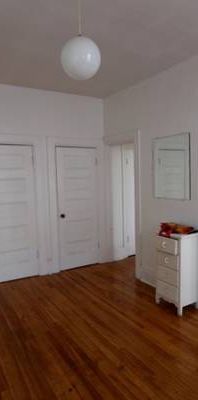 Spacious one bedroom - available March 1st 2025 - Photo 1