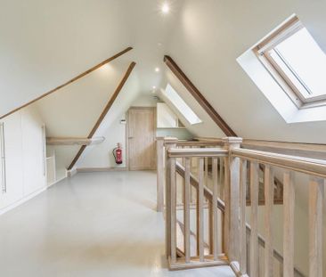 3 bedroom semi-detached house to rent - Photo 6