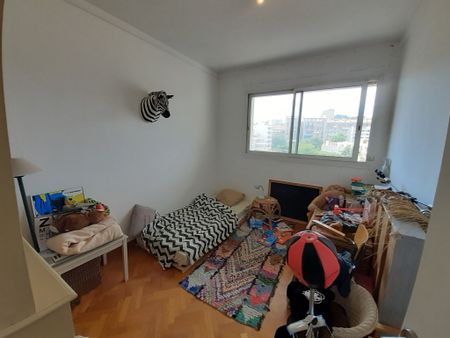 Appartement 4 pièces 106m2 MARSEILLE 8EME 1 948 euros - Photo 3