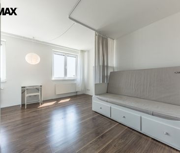 Pronájem bytu 1+kk v osobním vlastnictví 30 m², Klecany - Fotografie 1