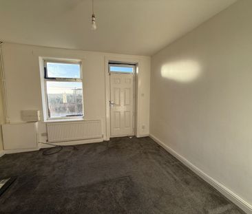 2 bed Terraced - To Let - Photo 6