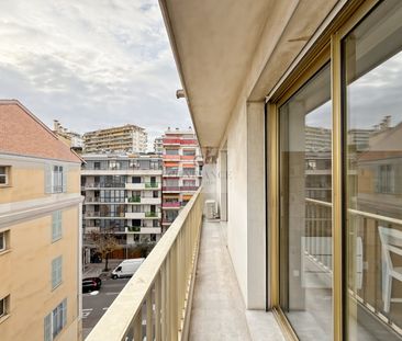 Location Appartement 1 pièce 35m² NICE 06200 - Photo 4