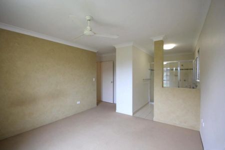 Your Perfect Family Home in Bohle Plains - Space, Location & Lifestyle! - Photo 3