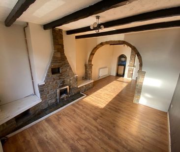 2 bed Terraced - To Let - Photo 3