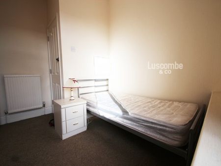 Double Bedroom on Riverside, Newport - All Bills Included - Photo 4