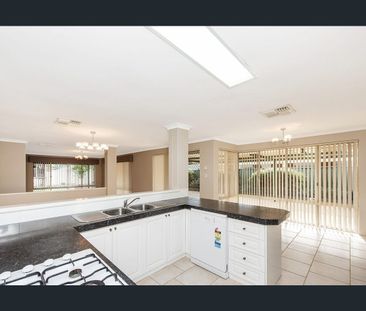 Best house away from hustle and bustle! Near to everything! - Photo 2