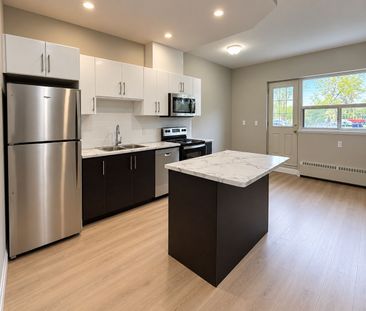 For Lease - 45 Paisley Boulevard Unit# 102, Mississauga, Ontario - Photo 1
