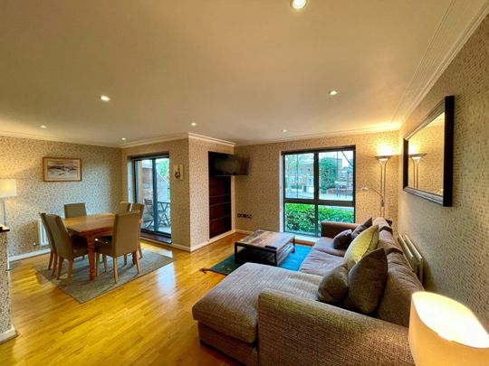 2 Bed Flat, Goldhawk Road, W6 - Photo 1
