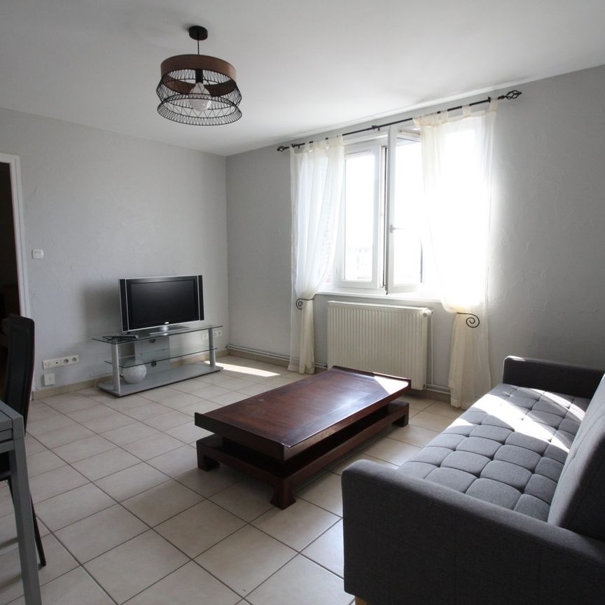 Location Appartement 2 pièces 48m² VILLEURBANNE 69100 - Photo 1