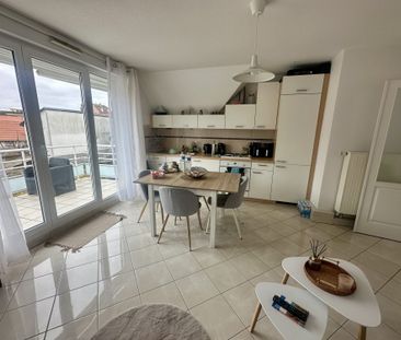 Appartement à louer, 2 pièces - Bischheim 67800 - Photo 2