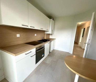 Location Appartement 3 pièces 71m² POISY 74330 - Photo 2