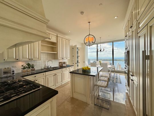 For Lease - 183 Wellington Street Unit# 3404, Toronto, Ontario - Photo 1