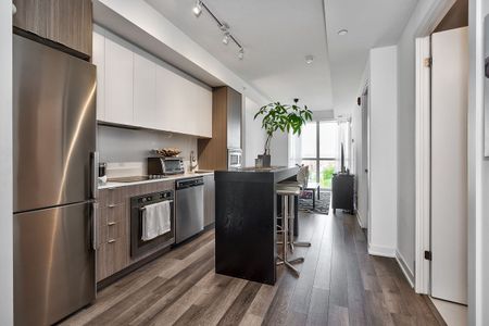 For Lease - 5230 Dundas Street Unit# 430, Burlington, Ontario - Photo 4