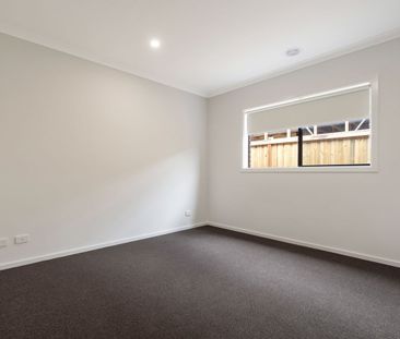 Brand New Modern House - Photo 3