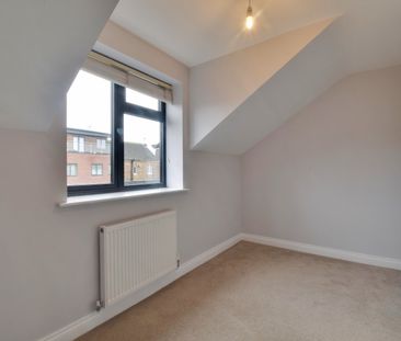 Court View, Whippendell Road, Watford, Hertfordshire, WD18 - Photo 5