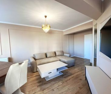 Apartament modern cu 3 camere în Tractorul - Photo 1