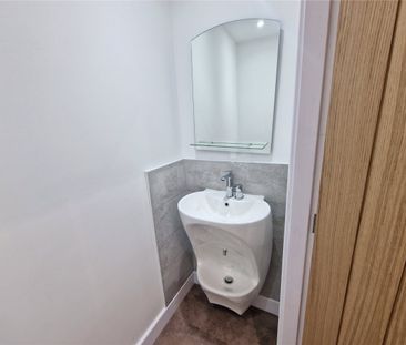 Rectory Close, Dewsbury, WF12 - Photo 5