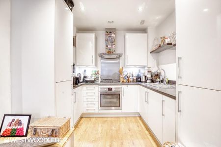 1 bedroom ground floor flat to rent - Photo 5