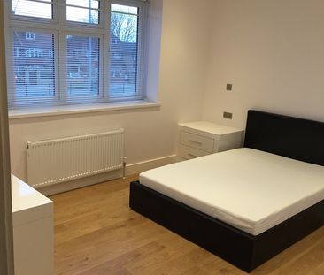 Room in a Shared Flat, Hendon Way, NW2 - Photo 5