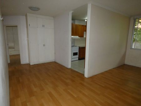 2 Bedroom Unit in a Great Lifestyle Location - Photo 5