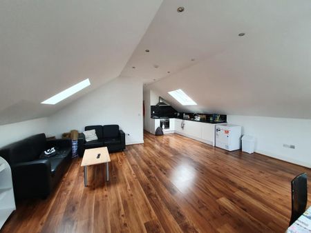 1 bedroom flat to rent - Photo 2