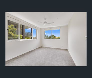 12/36 Dry Dock Road, Tweed Heads South, NSW 2486 - Photo 3