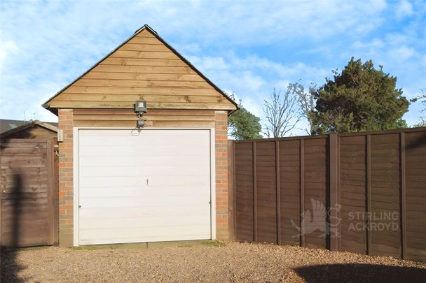 Field Way, Ripley, GU23 6HJ - Photo 1