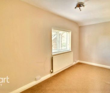 3 bedroom end of terrace house to rent - Photo 5