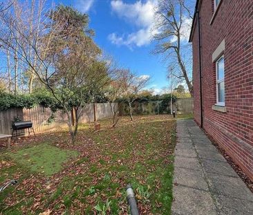 Arlington Court,hawtrey Close, SL1 - Photo 5