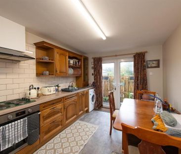 25 Antrim Road, Ballynahinch, BT24 8AN - Photo 6