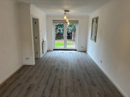 3 bedroom semi-detached house to rent - Photo 2