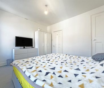 3 bedroom Detached house to rent - Photo 5