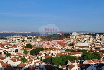 Apartamento T3 em Setúbal