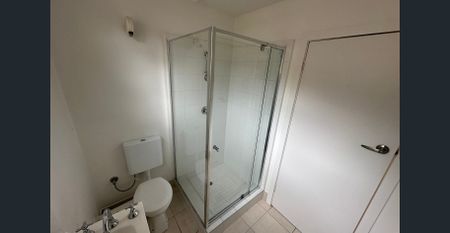 Charming 1-Bedroom Apartment in Great Location - Photo 3