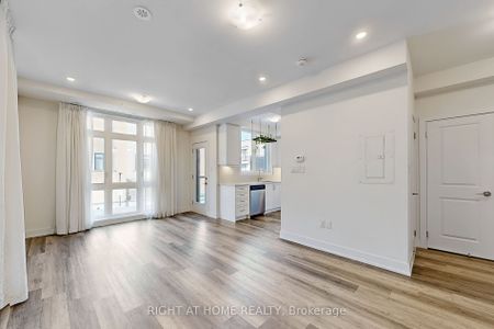 For Lease - 9 Phelps Lane Unit# TH7, Richmond Hill, Ontario - Photo 5