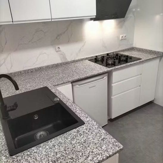 Plaça dHondures, Valencia, Valencian Community 46022 - Photo 1