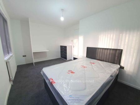 4 bedroom townhouse to rent - Photo 4