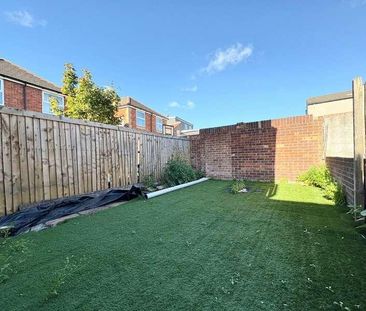 Binsteed Road, Portsmouth, PO2 - Photo 3