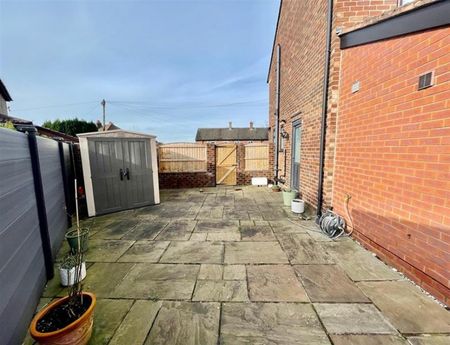 3 Bedroom Semi Detached To Let - Photo 5
